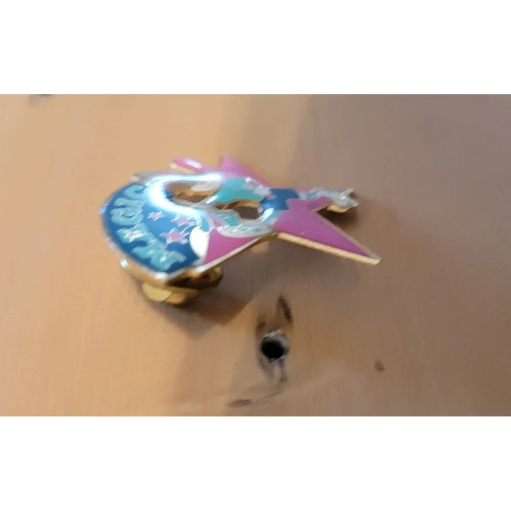 VINTAGE Magic Indiana‎ Bugs Bunny 96 Olympics Pin Collectible Lapel Brooch